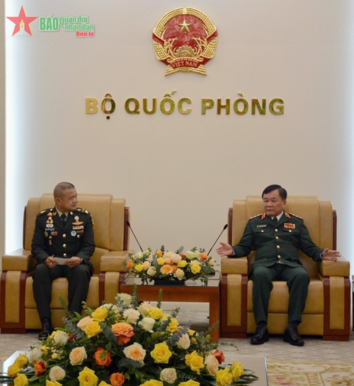 Thượng tướng Hoàng Xuân Chiến tiếp Tư lệnh Lục quân Hoàng gia Thái Lan
